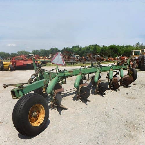 Used John Deere 2500 Tillage parts.