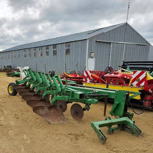 Used John Deere 2500 Tillage parts.