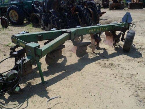 Used John Deere 2600 Tillage parts.