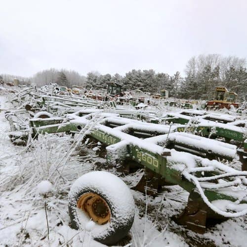 Used John Deere 2600 Tillage parts.