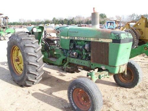 Used John Deere 2640 Tractor parts.