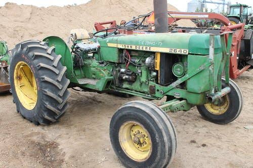 Used John Deere 2640 Tractor parts.