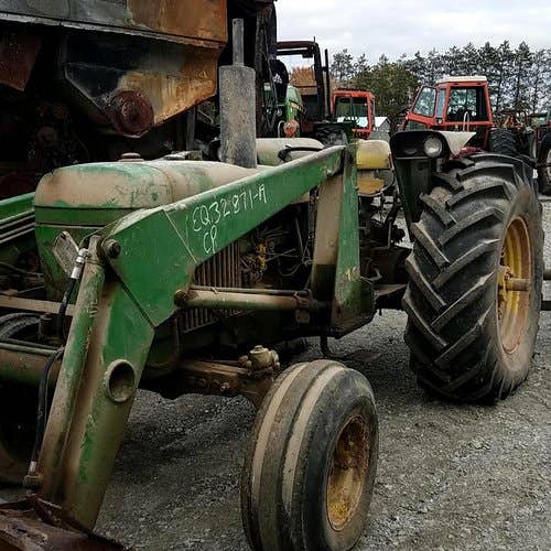 Used John Deere 2640 Tractor parts.