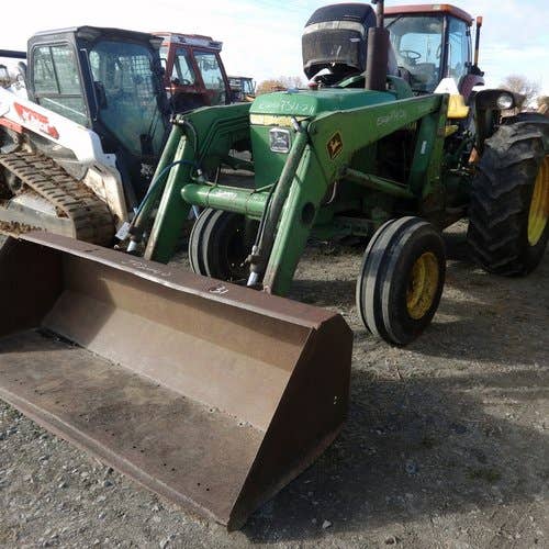 Used John Deere 2640 Tractor parts.