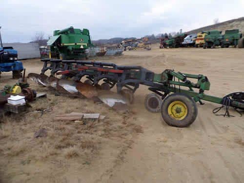 Used John Deere 2700 Tillage parts.