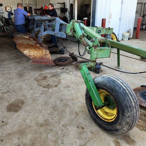 Used John Deere 2700 Tillage parts.