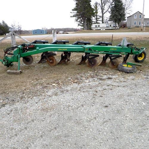 Used John Deere 2800 Tillage parts.