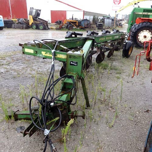 Used John Deere 2800 Tillage parts.