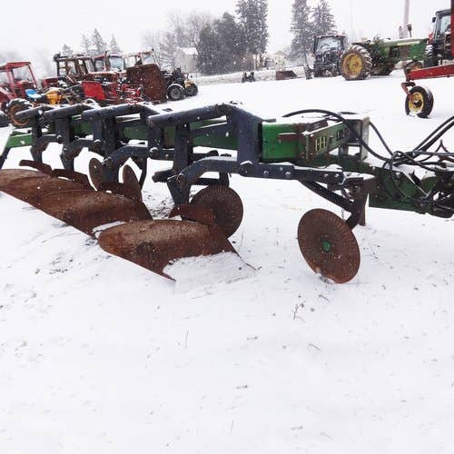 Used John Deere 2800 Tillage parts.