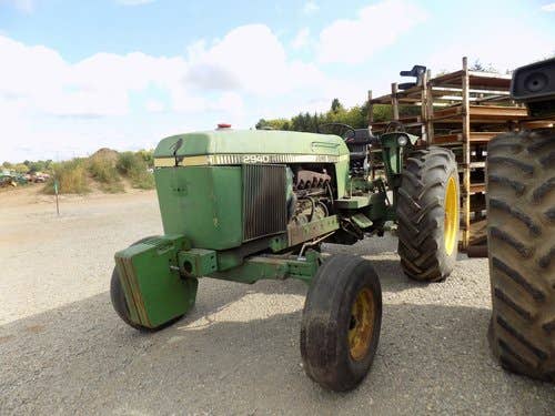 Used John Deere 2940 Tractor parts.
