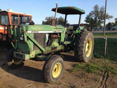 Used John Deere 2955 Tractor parts.