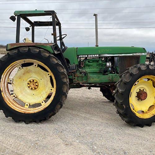 Used John Deere 2955 Tractor parts.