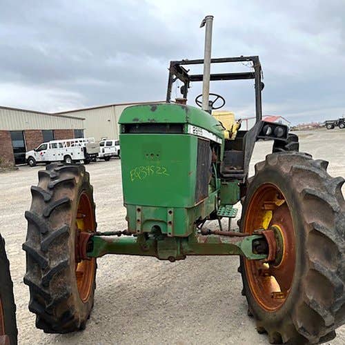 Used John Deere 2955 Tractor parts.