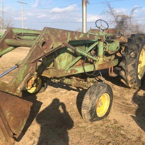 Used John Deere 3010 Tractor parts.