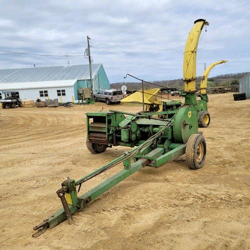 Used John Deere 35 Harvester parts.