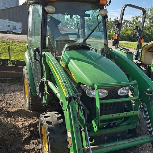 Used John Deere 3520 Tractor parts.