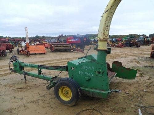 Used John Deere 3940 Harvester parts.