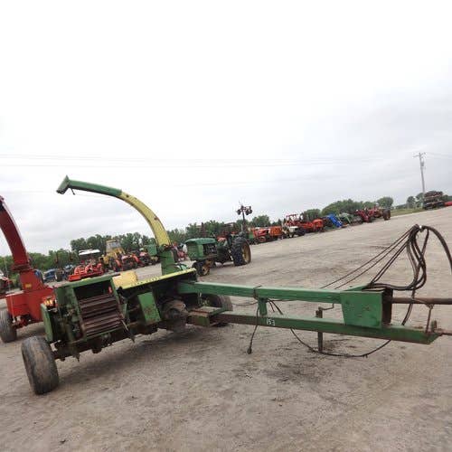 Used John Deere 3940 Harvester parts.