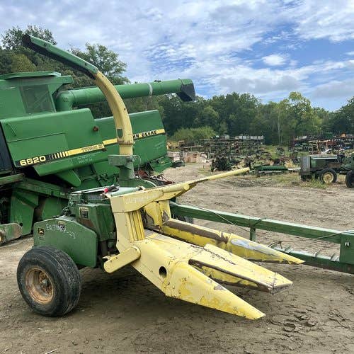 Used John Deere 3940 Harvester parts.