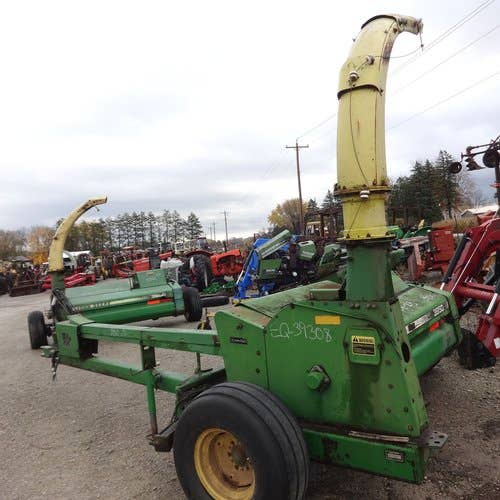 Used John Deere 3950 Harvester parts.