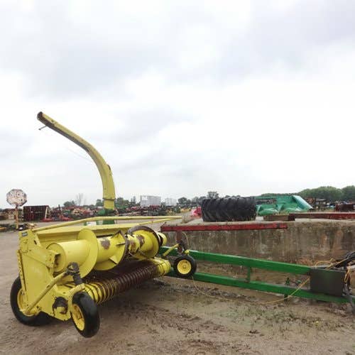 Used John Deere 3950 Harvester parts.