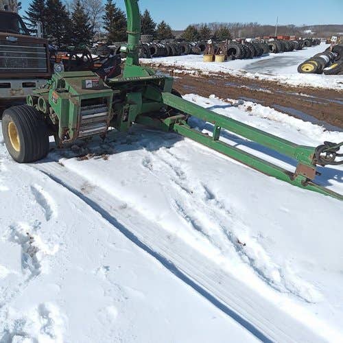 Used John Deere 3950 Harvester parts.
