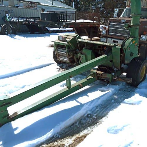 Used John Deere 3950 Harvester parts.