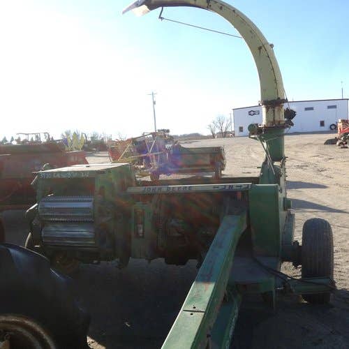 Used John Deere 3970 Harvester parts.