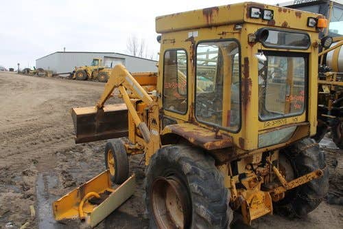 Used John Deere 401 Tractor parts.