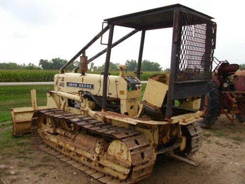Used John Deere 440 Construction & Industrial parts.