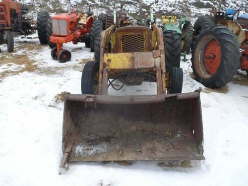 Used John Deere 440 Tractor parts.