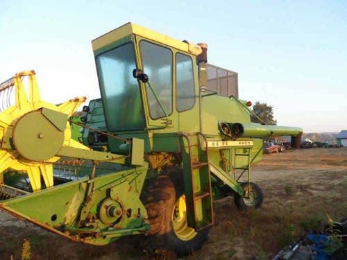 Used John Deere 4400 Combine parts.