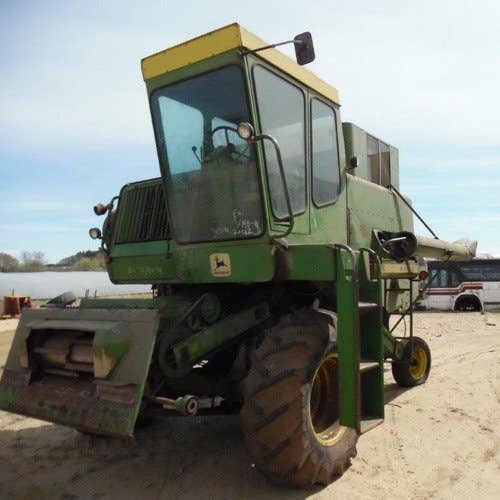 Used John Deere 4400 Combine parts.