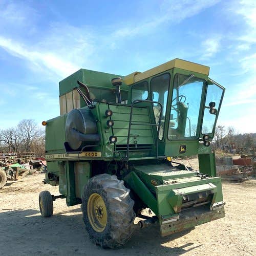 Used John Deere 4400 Combine parts.