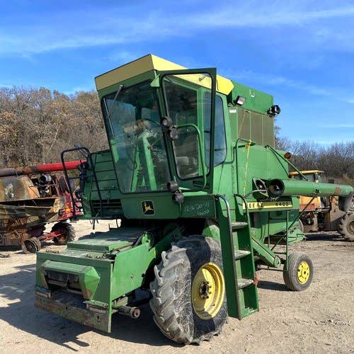 Used John Deere 4400 Combine parts.