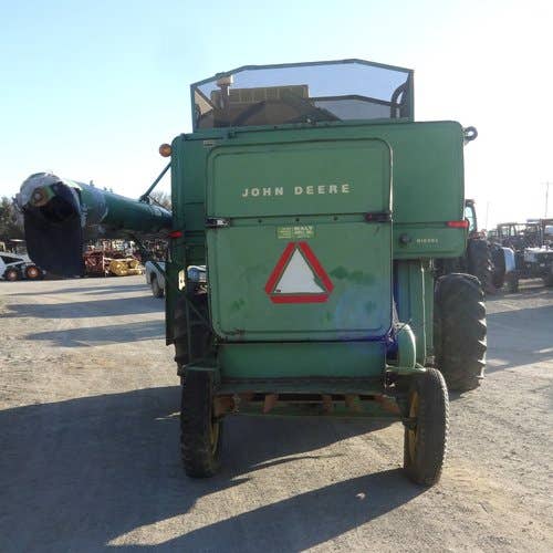 Used John Deere 4400 Combine parts.