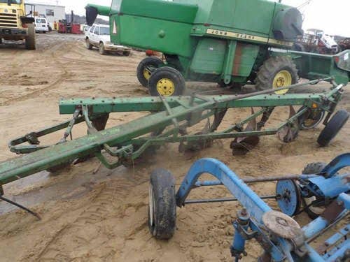 Used John Deere 450 Tillage parts.