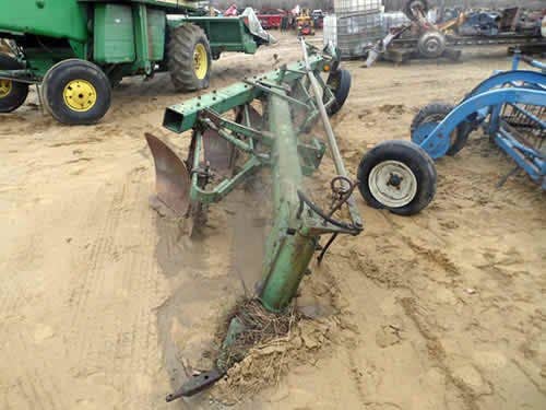 Used John Deere 450 Tillage parts.