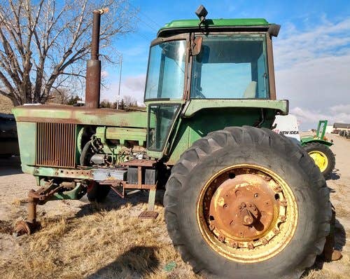 Used John Deere 4520 Tractor parts.
