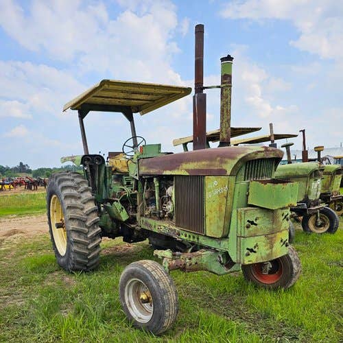 Used John Deere 4620 Tractor parts.