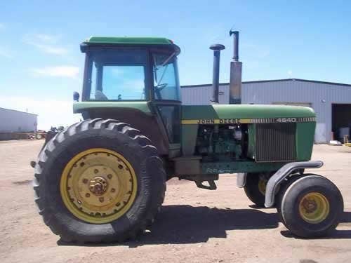 Used John Deere 4640 Tractor parts.