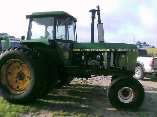 Used John Deere 4640 Tractor parts.
