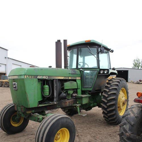 Used John Deere 4640 Tractor parts.