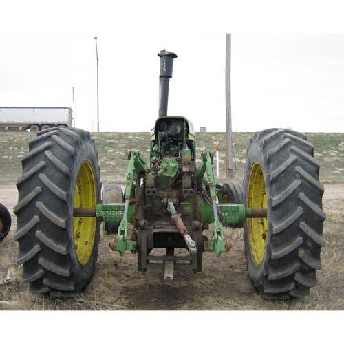 Used John Deere 4640 Tractor parts.