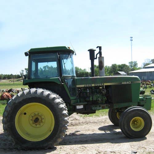 Used John Deere 4640 Tractor parts.