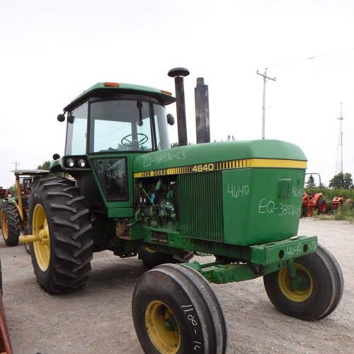 Used John Deere 4640 Tractor parts.