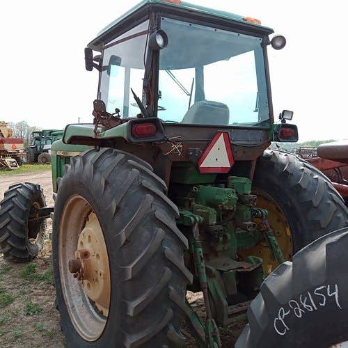 Used John Deere 4640 Tractor parts.