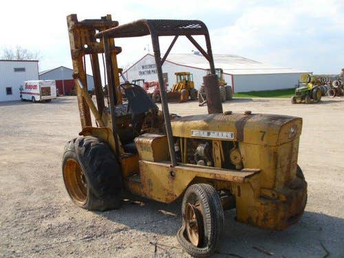 Used John Deere 480 Construction & Industrial parts.