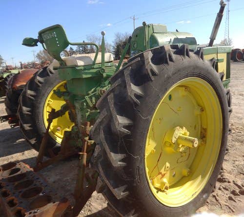 Used John Deere 520 Tractor parts.
