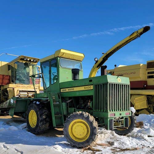 Used John Deere 5400 Harvester parts.